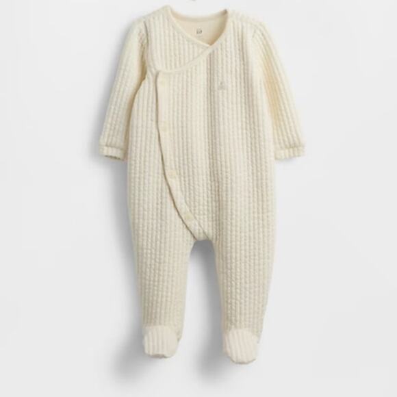 Baby Gap Baby First Favorites Crossover Outfit Ivory Frost Soft Knit Embroidered - Picture 1 of 6